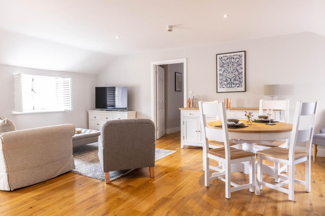 The Unicorn Apartment Stow-on-the-Wold ภายนอก รูปภาพ