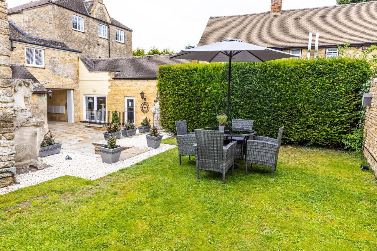 The Unicorn Apartment Stow-on-the-Wold ภายนอก รูปภาพ