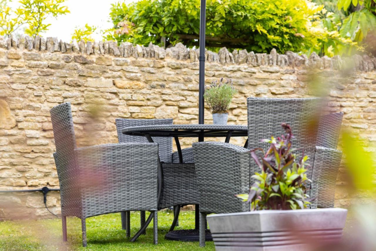 The Unicorn Apartment Stow-on-the-Wold ภายนอก รูปภาพ